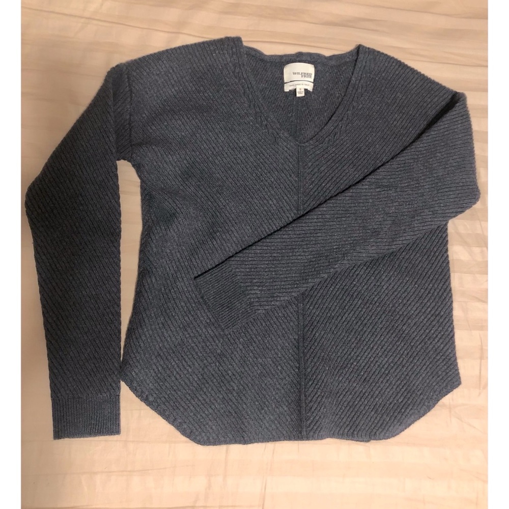 Wilfrid Free (Aritzia) 100% wool sweater